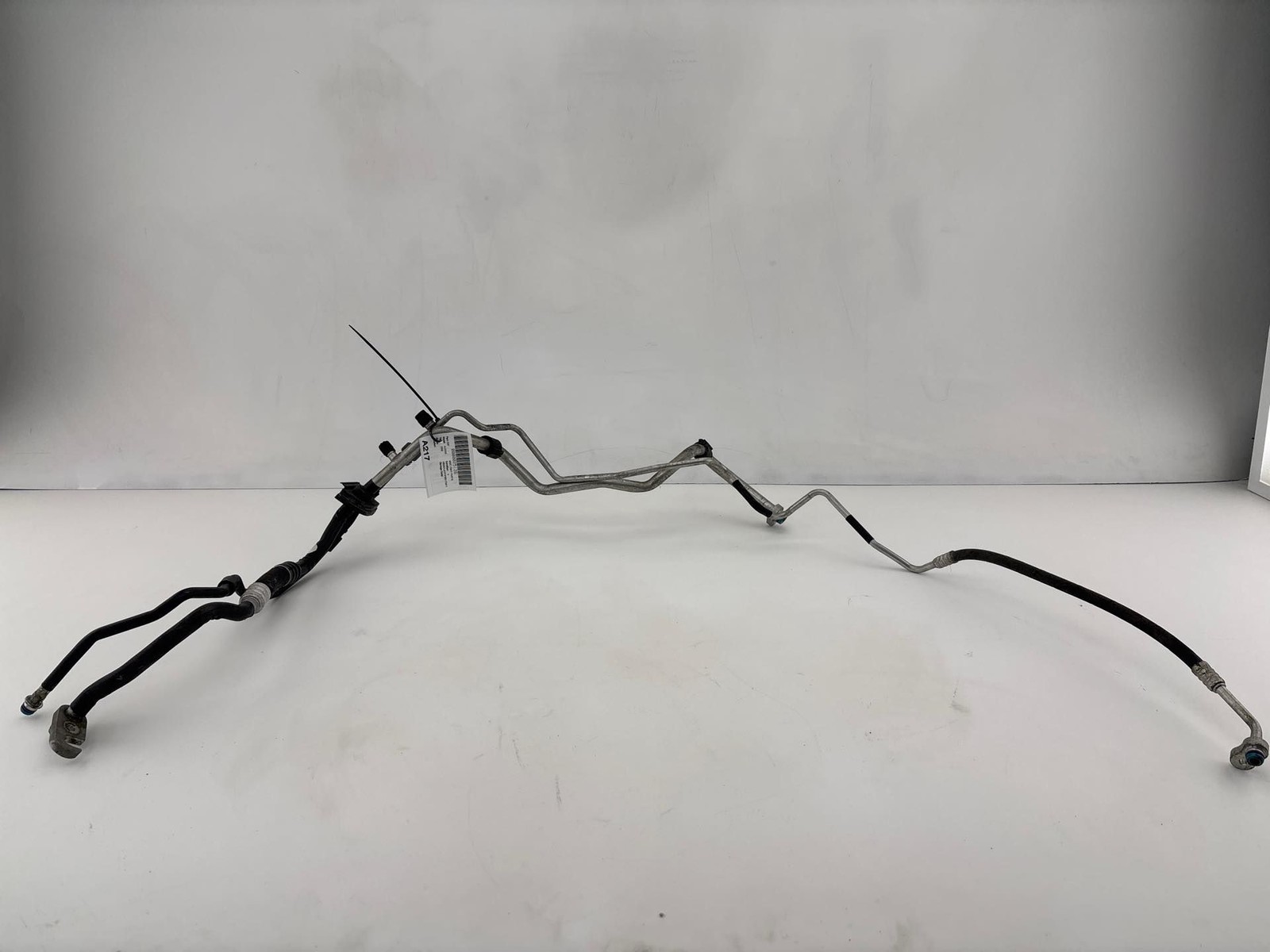 2005-2011 Audi A6 S6 A/C Refrigerant Suction Hose OEM 4F0260740B