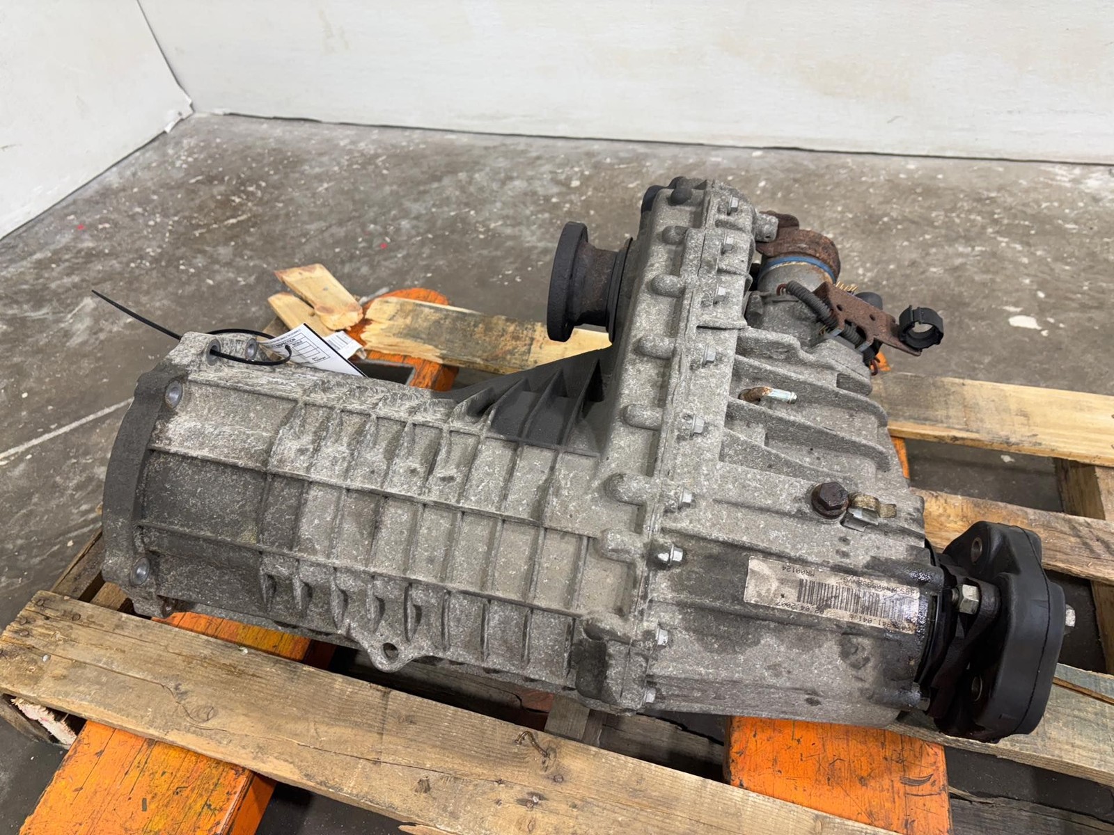 2008 - 2009 Porsche Cayenne 3.6L Transfer Case Assembly OEM