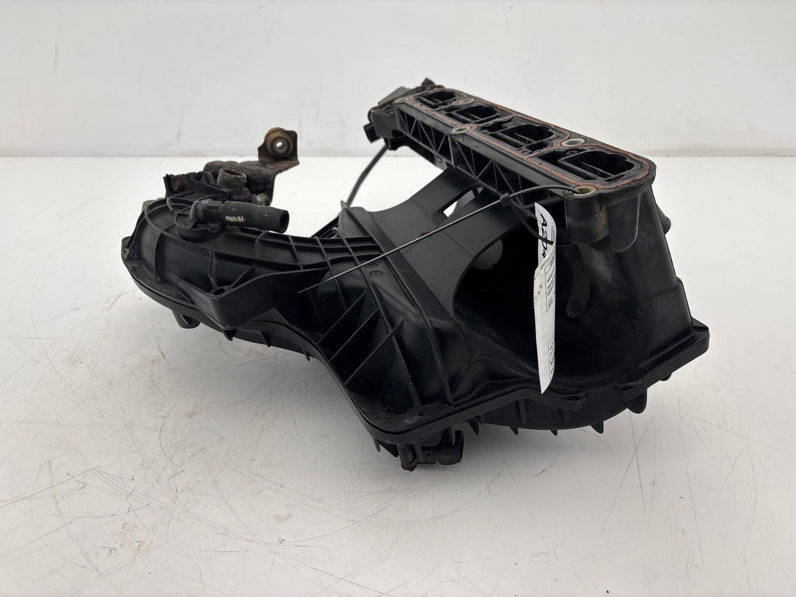 2007 - 2017 Jeep Patriot 2.4L Engine Intake Manifold W/ Throttle Body OEM