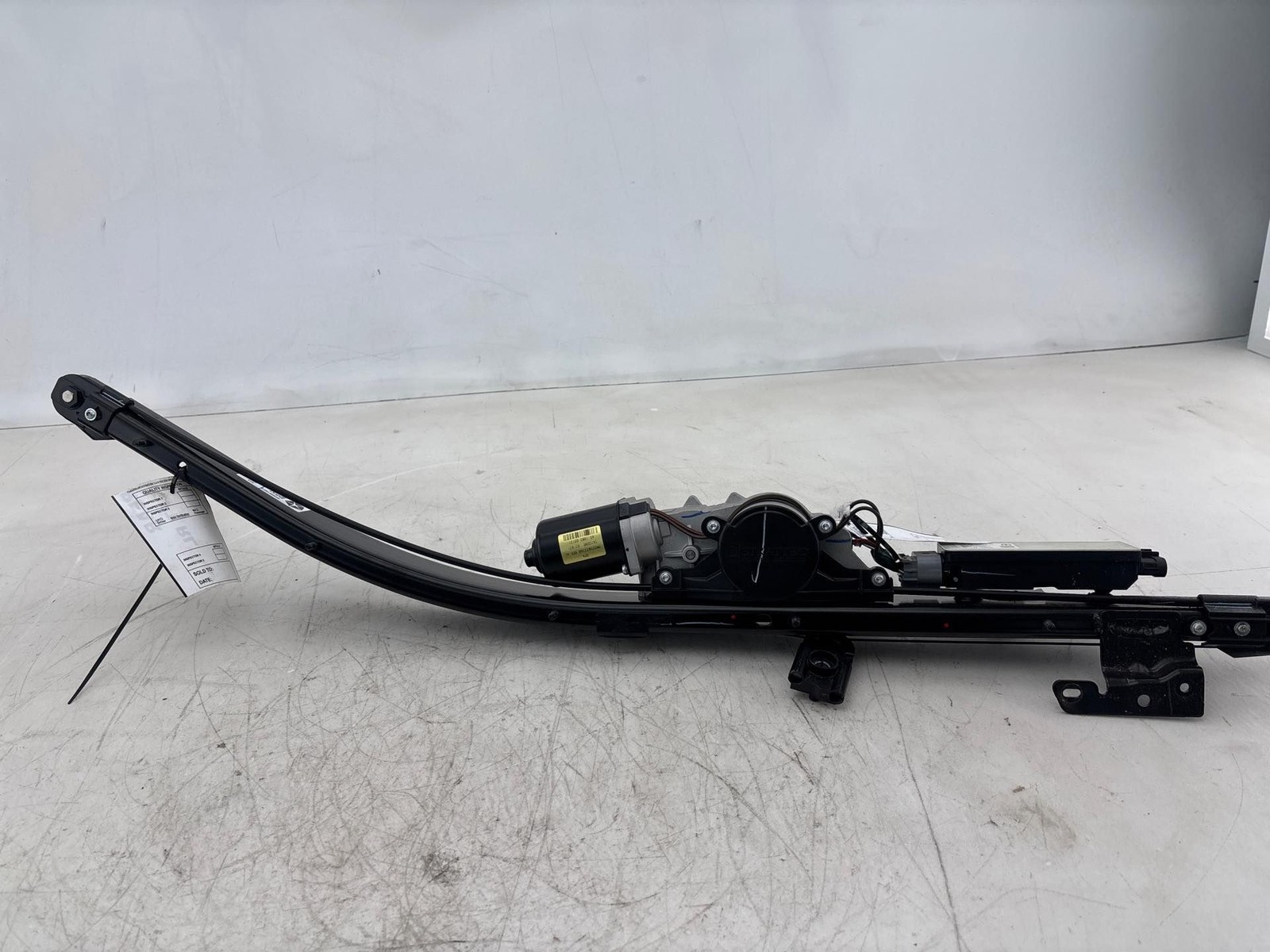 2017 - 2025 Chrysler Pacifica Rear Left Door Track Motor & Module OEM