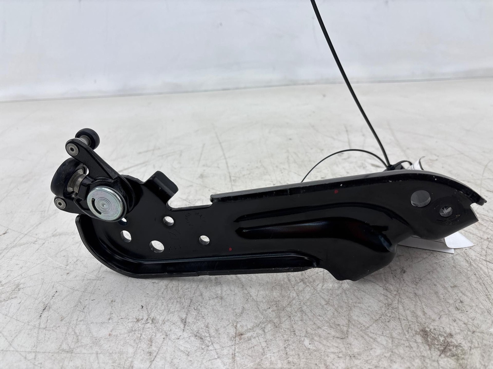 2017-2025 Chrysler Pacifica Rear Right Side Sliding Door Lower Roller Hinge OEM