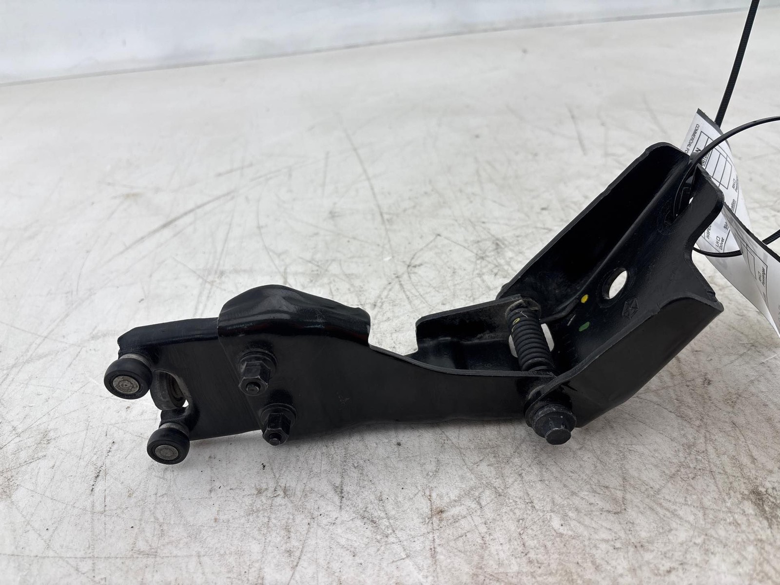 2017 - 2025 Chrysler Pacifica Rear Left Side Slide Door Center Roller Hinge OEM