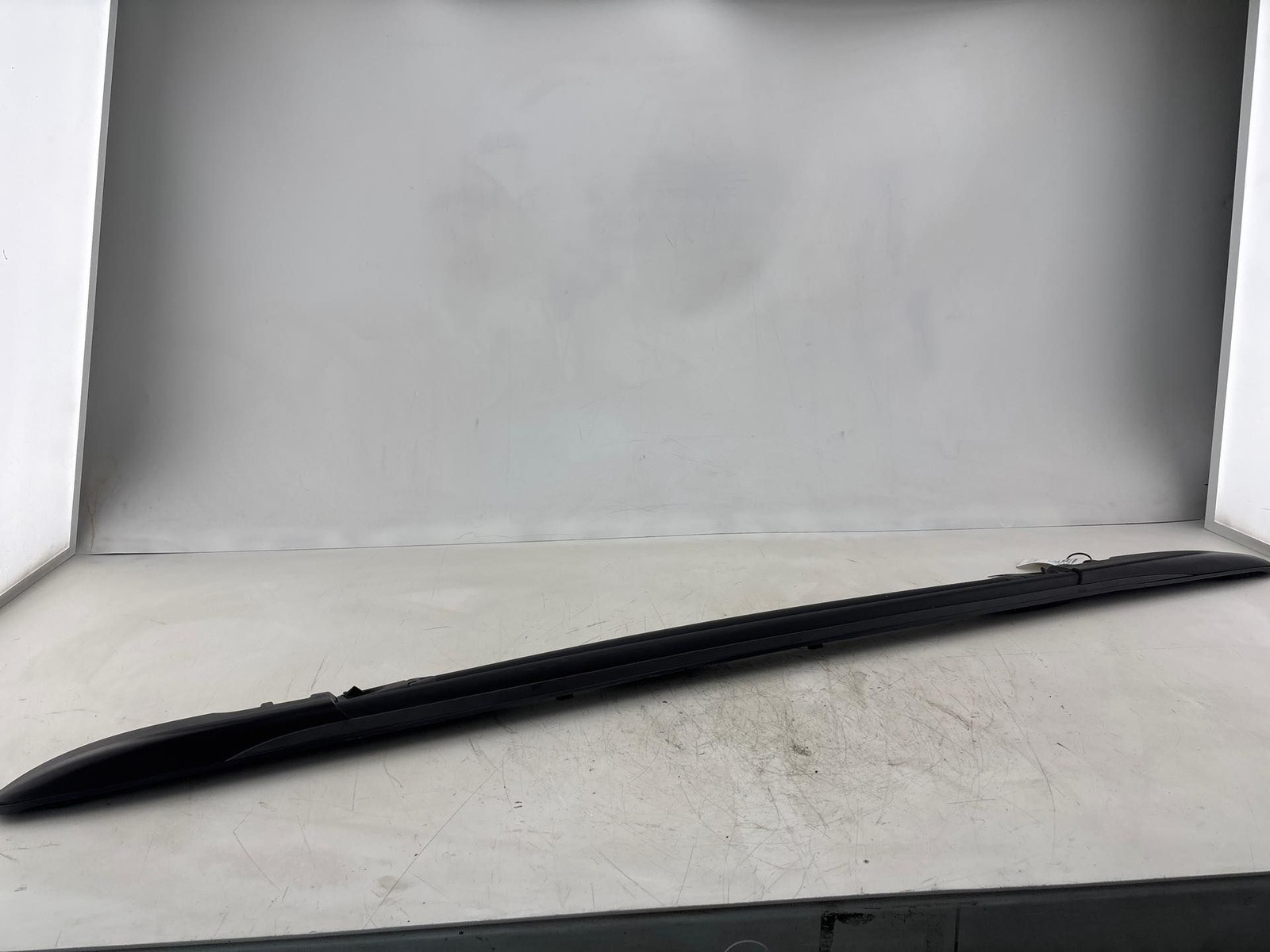 2017 - 2025 Chrysler Pacifica Roof Right Side Rail Rack Luggage Carrier OEM