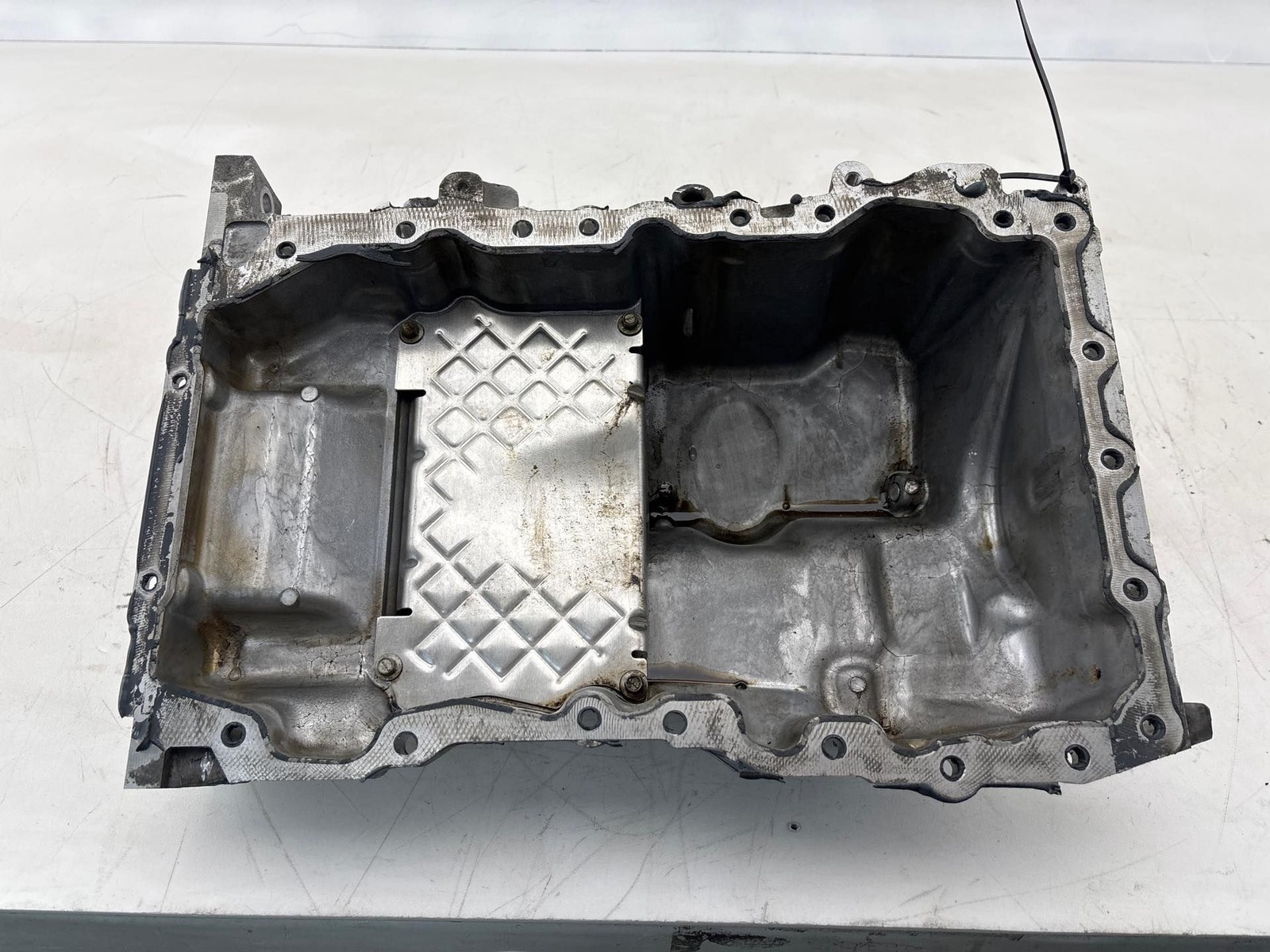 2017 - 2025 Chrysler Pacifica Engine Motor Oil Pan OEM