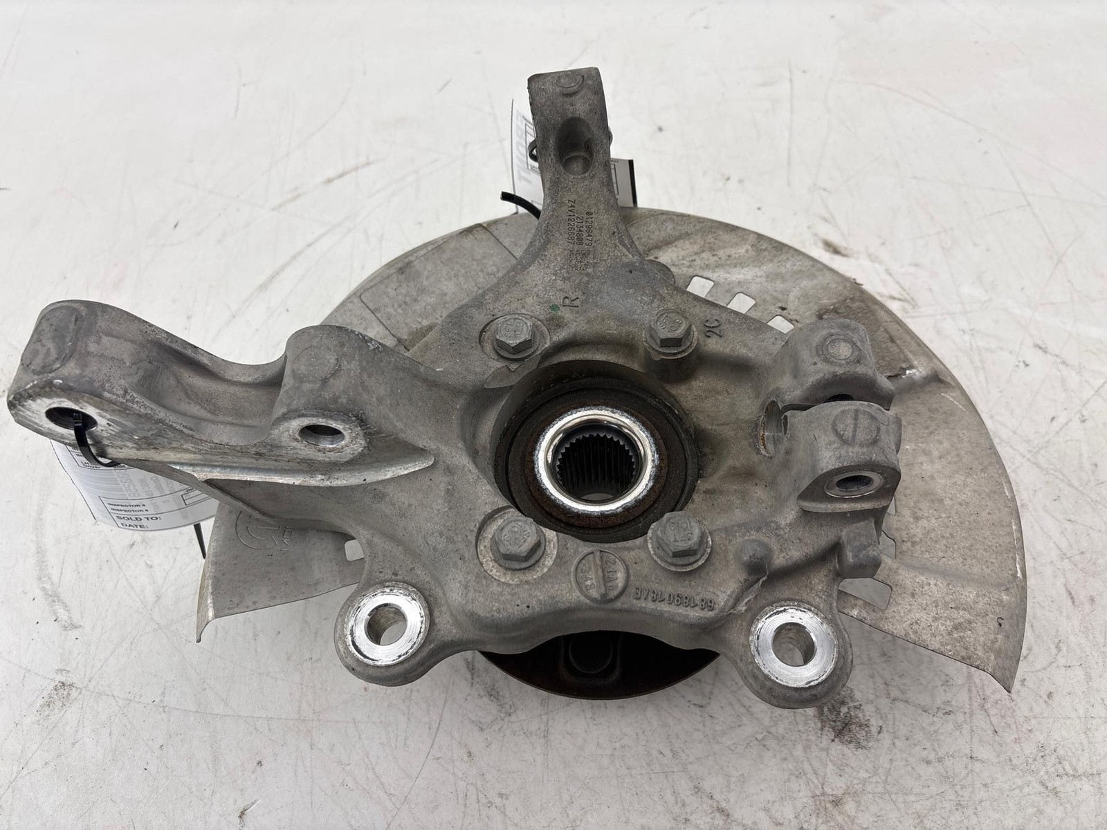 2017-2025 Chrysler Pacifica Front Right Passenger Side Spindle Knuckle Hub OEM