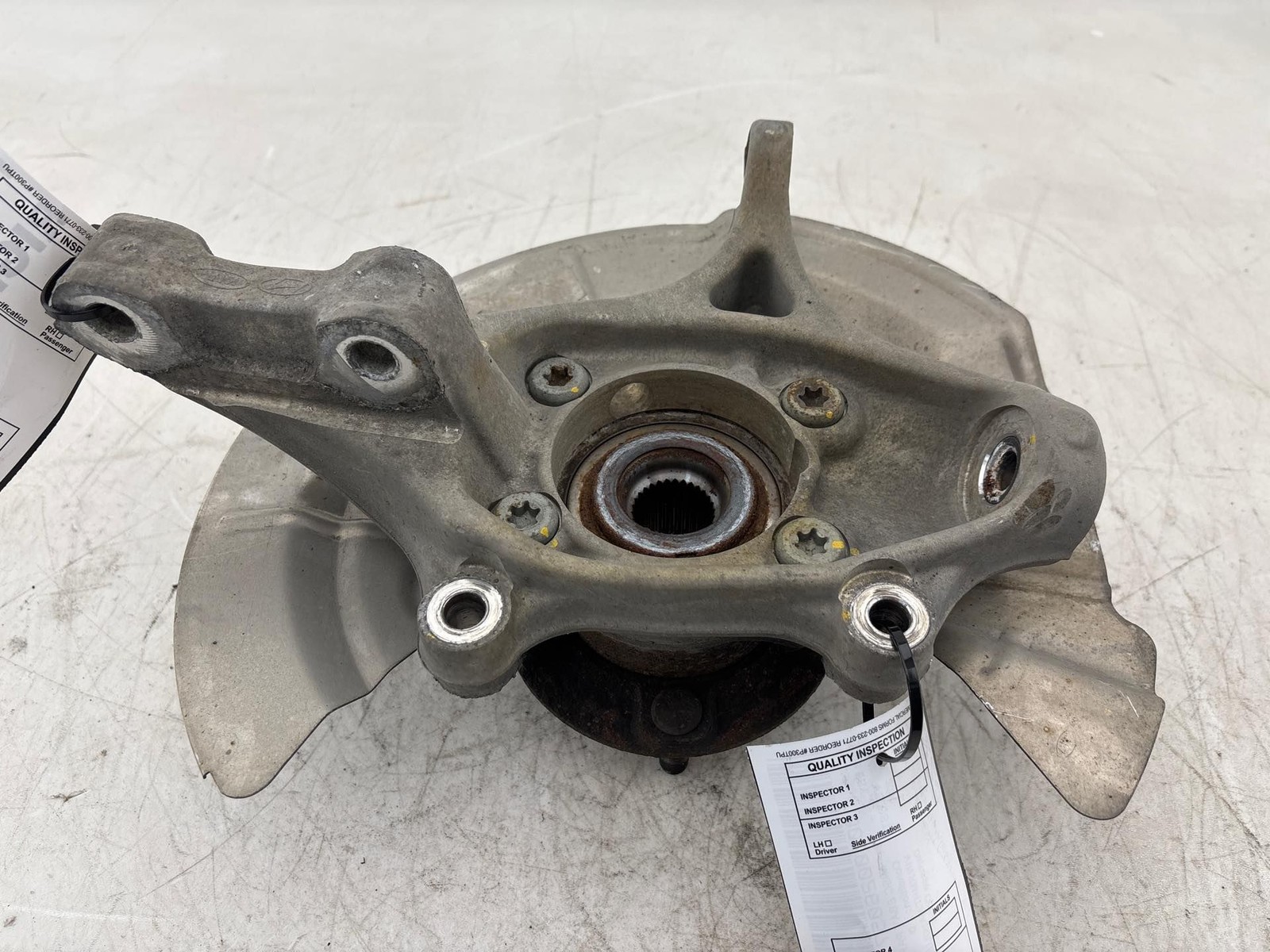 2019-2021 Hyundai Veloster N Front Right Spindle Knuckle Hub OEM