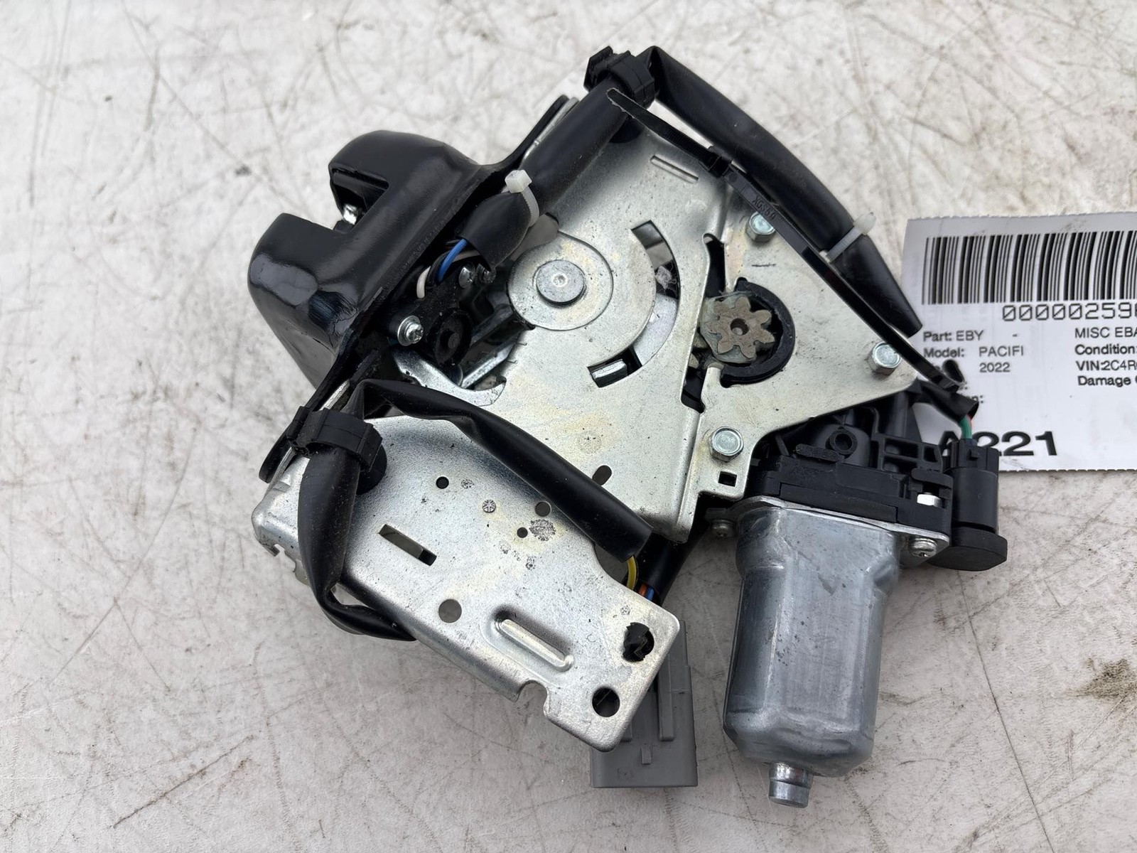 17 - 25 Chrysler Pacifica Tailgate Liftgate Power Motor Lock Latch Actuator OEM