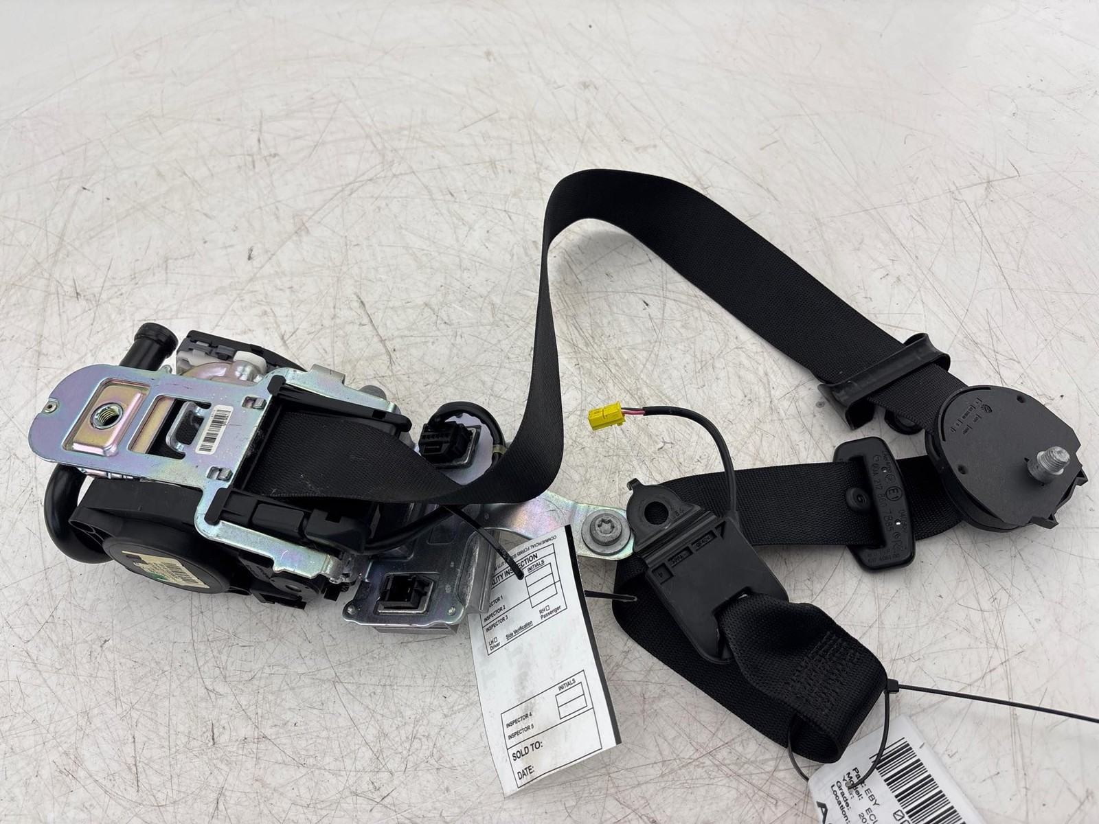 2010-2011 Mercedes-Benz W212 E350 Front Right Seat Belt Retractor OEM