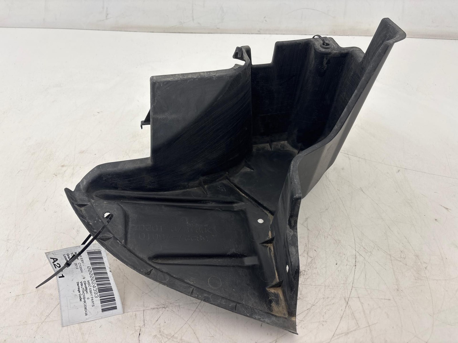 2011 - 2014 Lexus CT200H Rear Bumper Right Splash Shield Guard Cover OEM