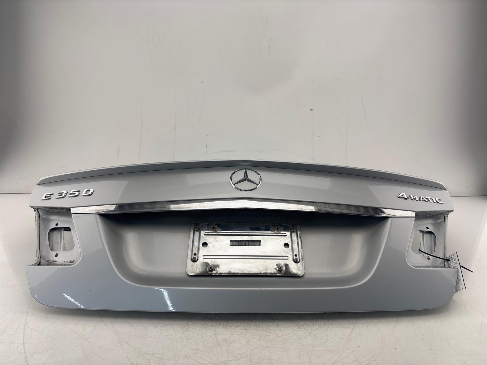 2010-2016 Mercedes W212 E350 Rear Trunk Lid Deck Shell Panel OEM