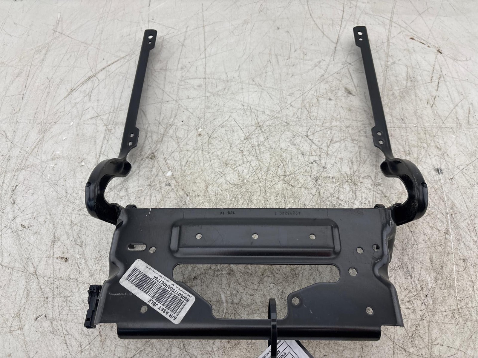 2015 - 2019 Chevy Silverado 3500 Front Floor Console Armrest Hinge OEM