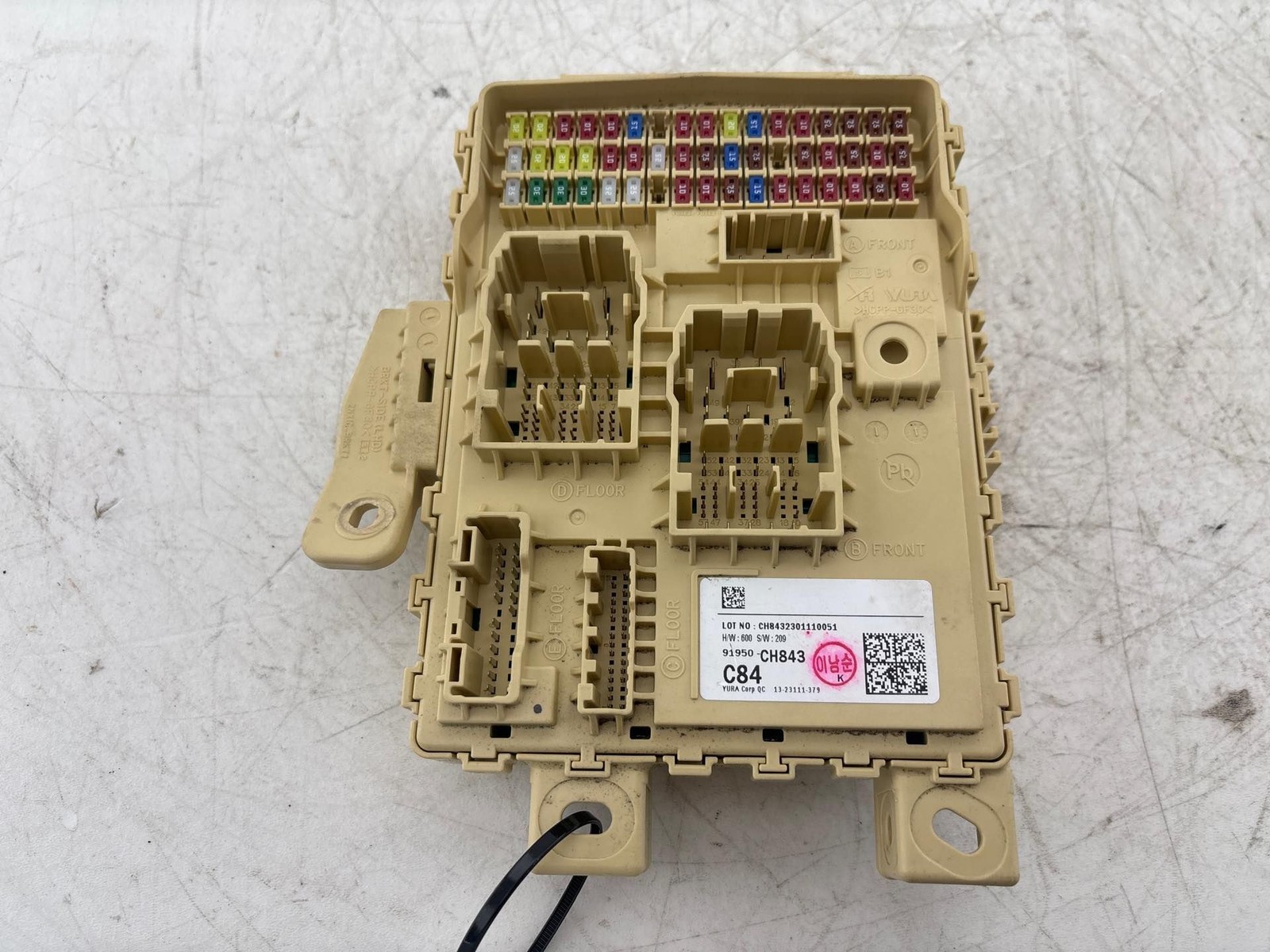 23-25 Kia Sportage Hybrid1.6L Cabin Fuse Box OEM 91950CH843