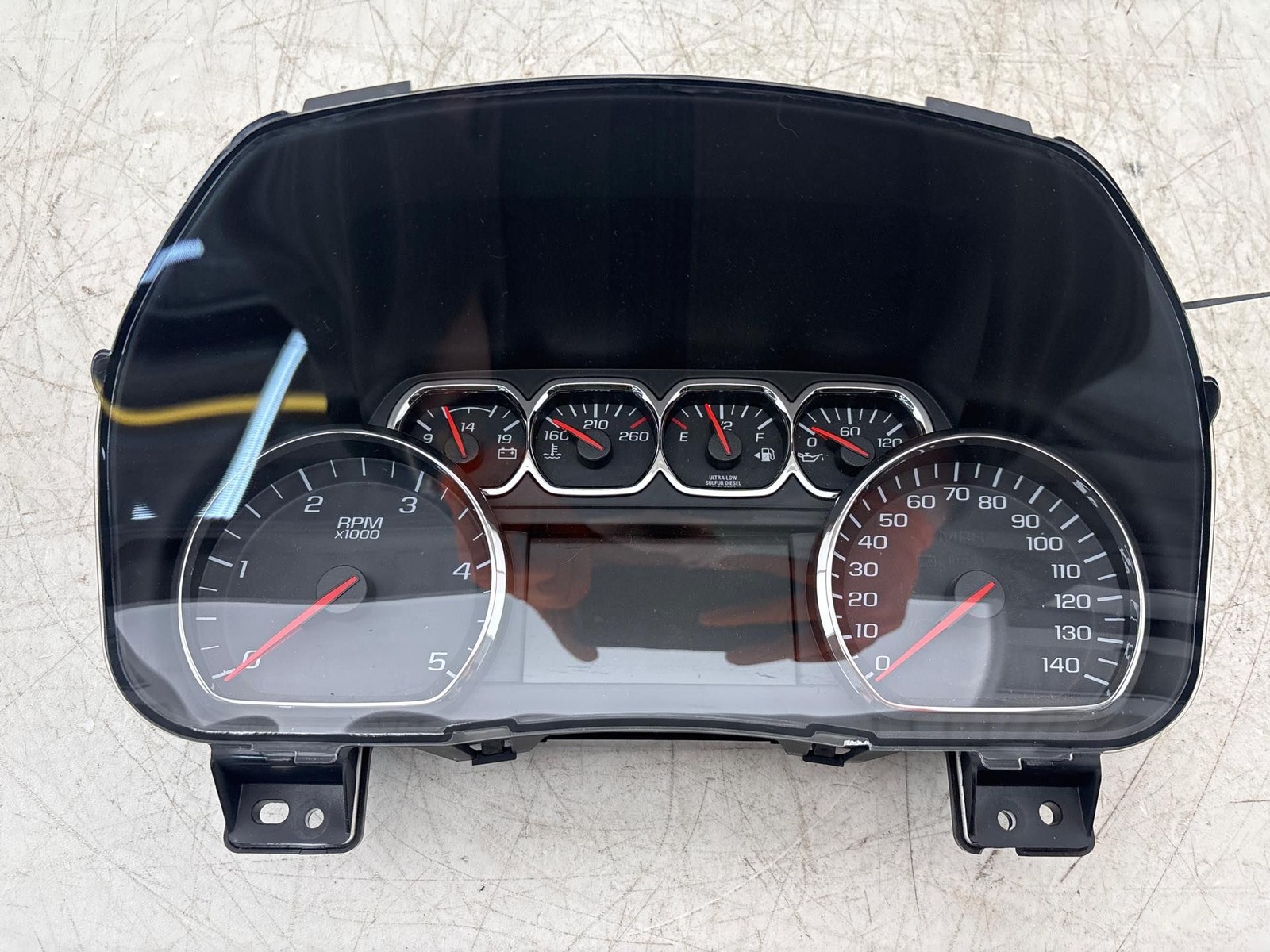 2015 - 2017 Chevy Silverado 3500 /2500 Speedometer Instrument Cluster Gauges OEM