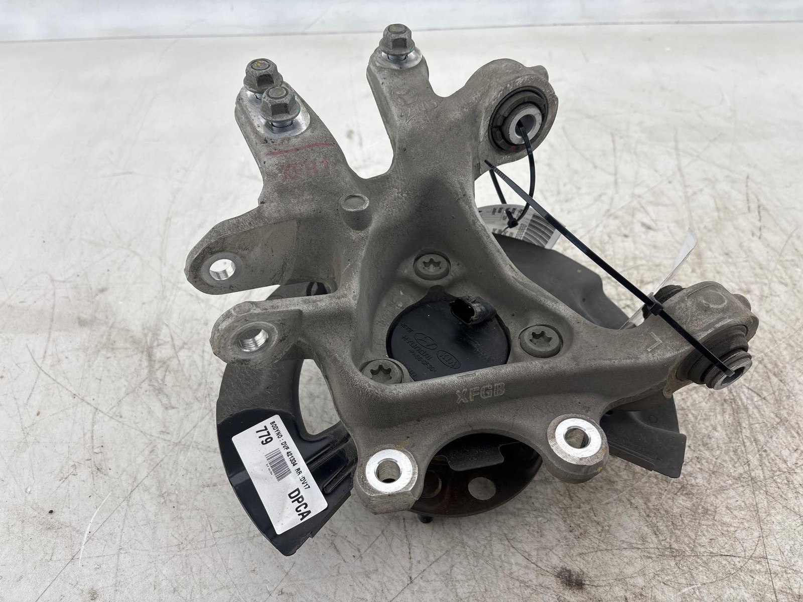 2024-2025 Hyundai Sonata FWD Rear Left Spindle Knuckle Hub OEM