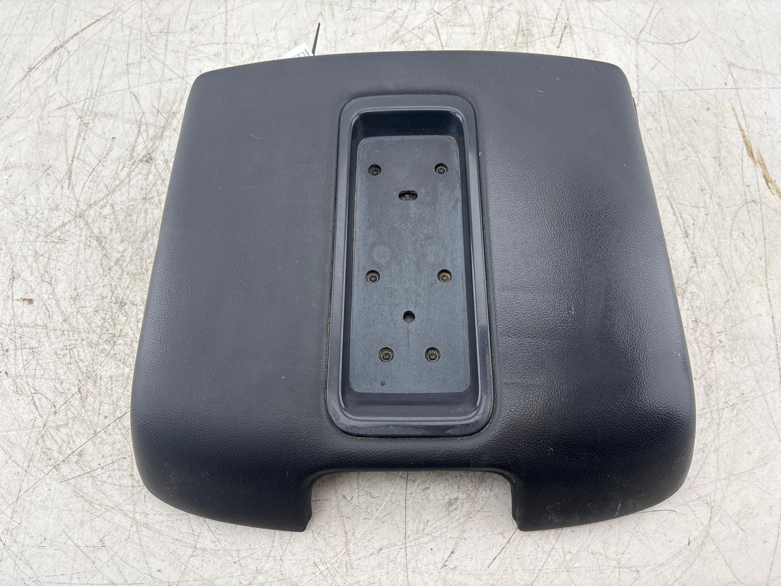 2015-2016 Chevy Silverado 3500 Front Console Armrest Arm Rest Lid Cover OEM