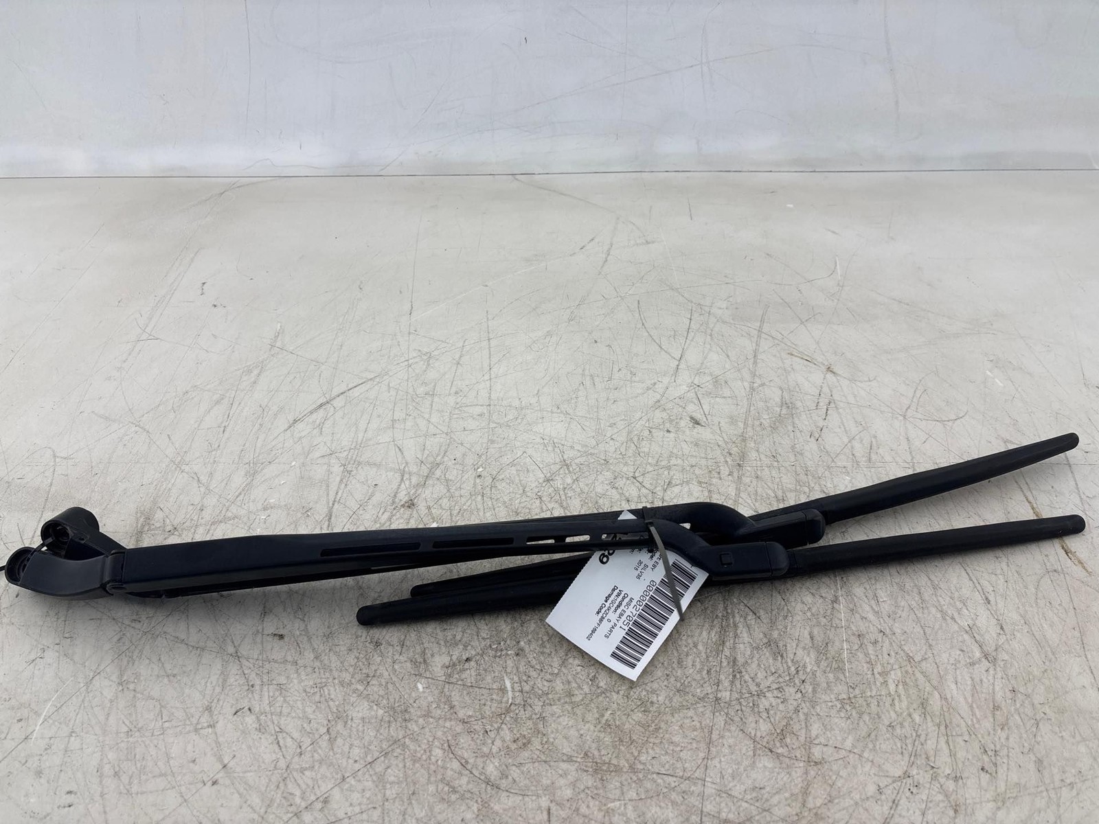 2015 - 2019 Chevy Silverado 3500 /2500 Left & Right Windshield Wiper Arms OEM