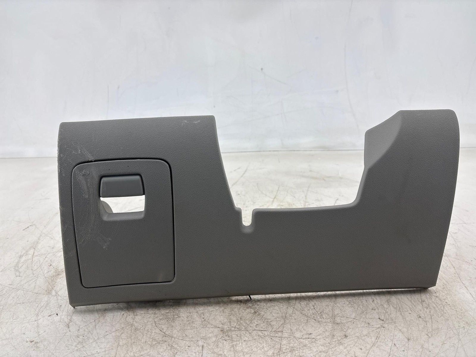 2005-2010 Chevrolet Cobalt Instrument Knee Bolster Trim Panel OEM 15827920