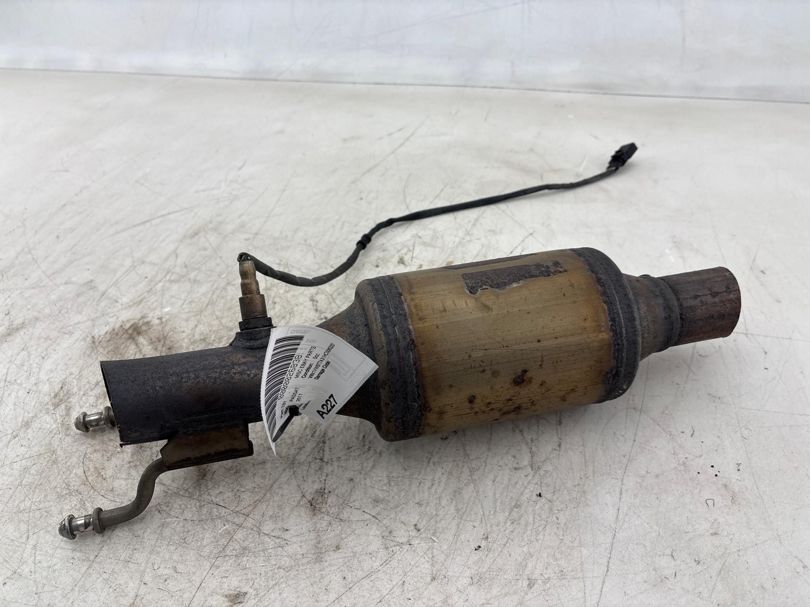 2014 - 2018 Volkswagen Passat 1.8L Exhaust Catalytic Converter OEM