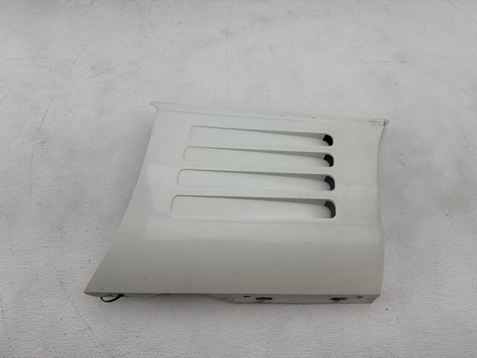 1991-1996 Chevrolet Corvette Front Right Fender Panel OEM 10135976