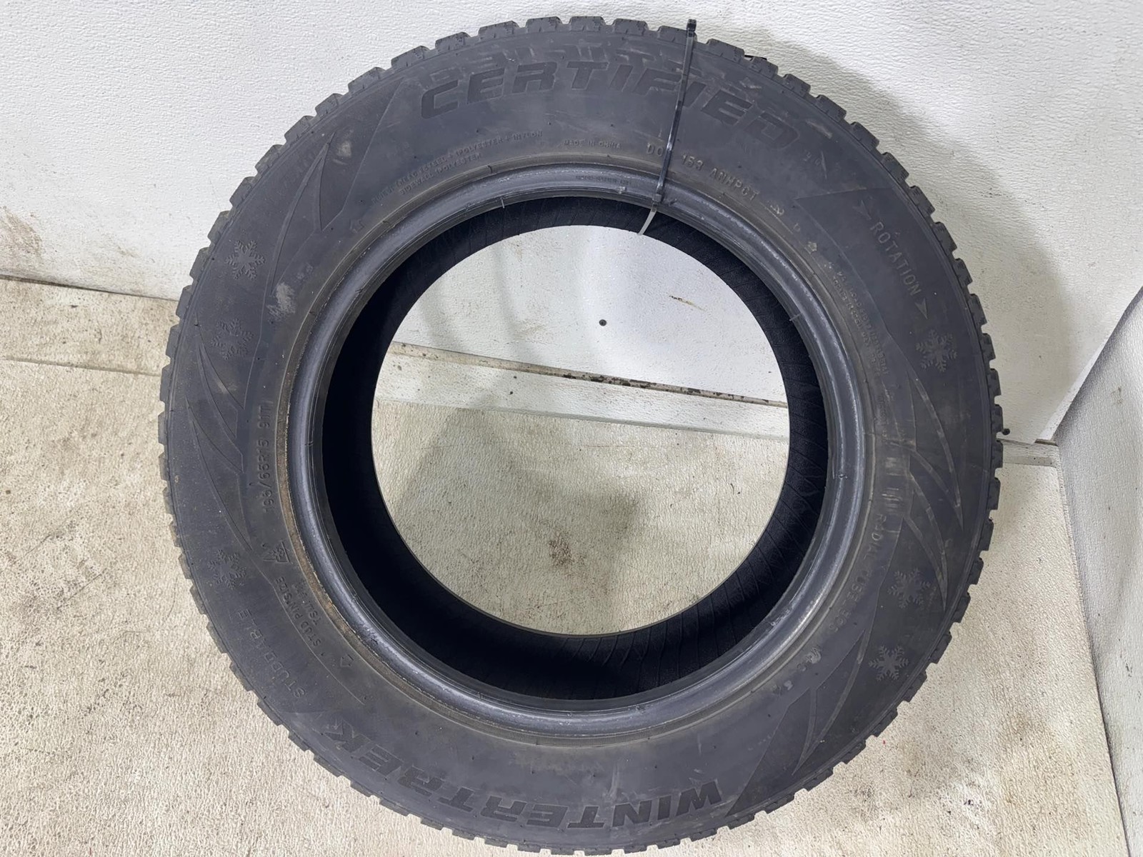Used Tire 195/65R15 Certified Wintertrek Studdable 91T - 6/32"