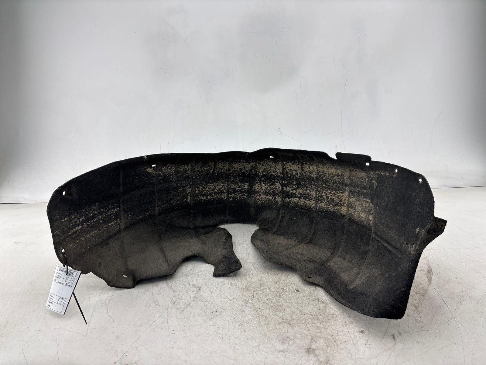 2016 - 2019 Volkswagen Passat Rear Left Quarter Wheelhouse Splash Shield OEM