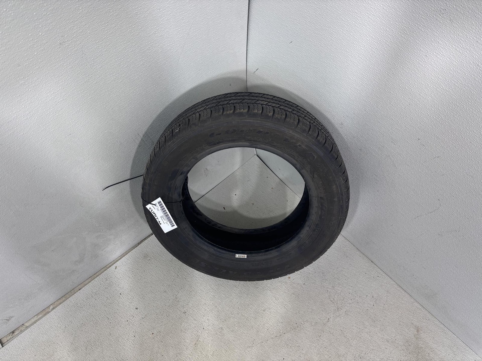 P205/60R16 Goodyear Viva 3 All Season 92H - 6/32 Used Tire