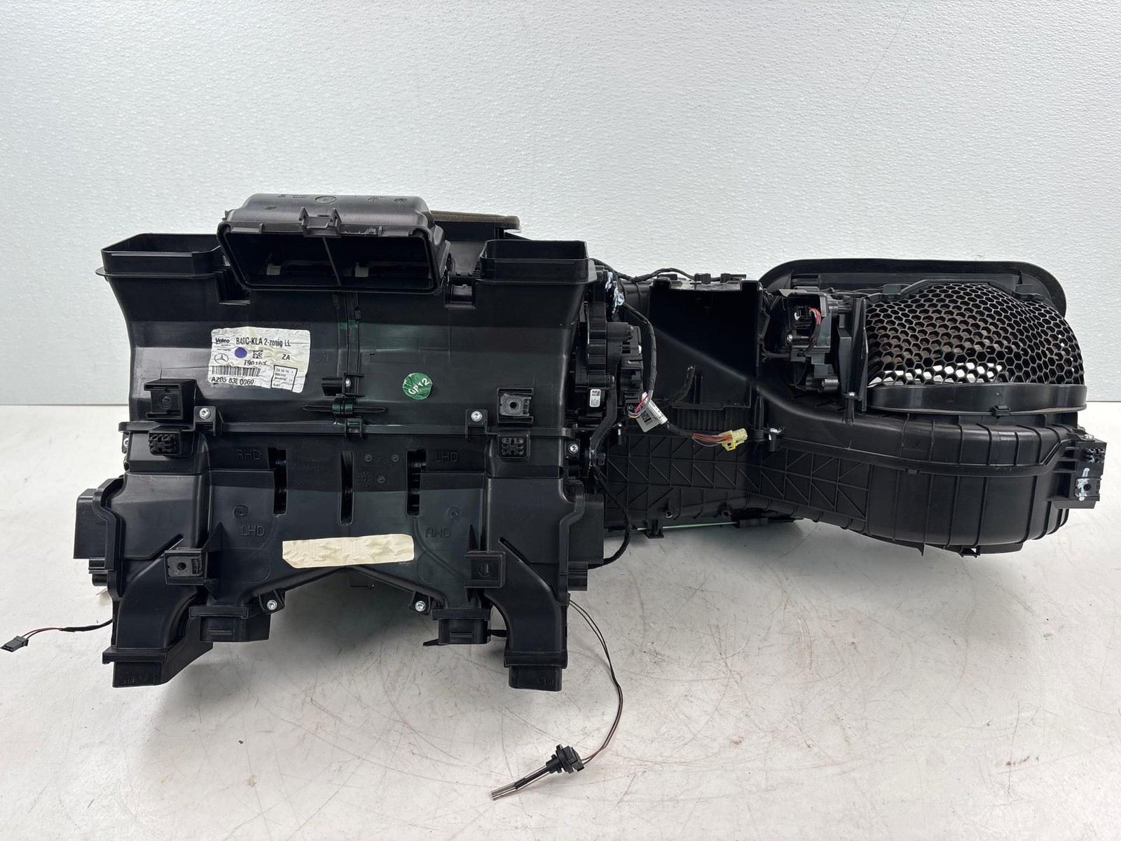 2015 - 2021 Mercedes C300 W205 HVAC Climate Heater Blower Housing Box OEM