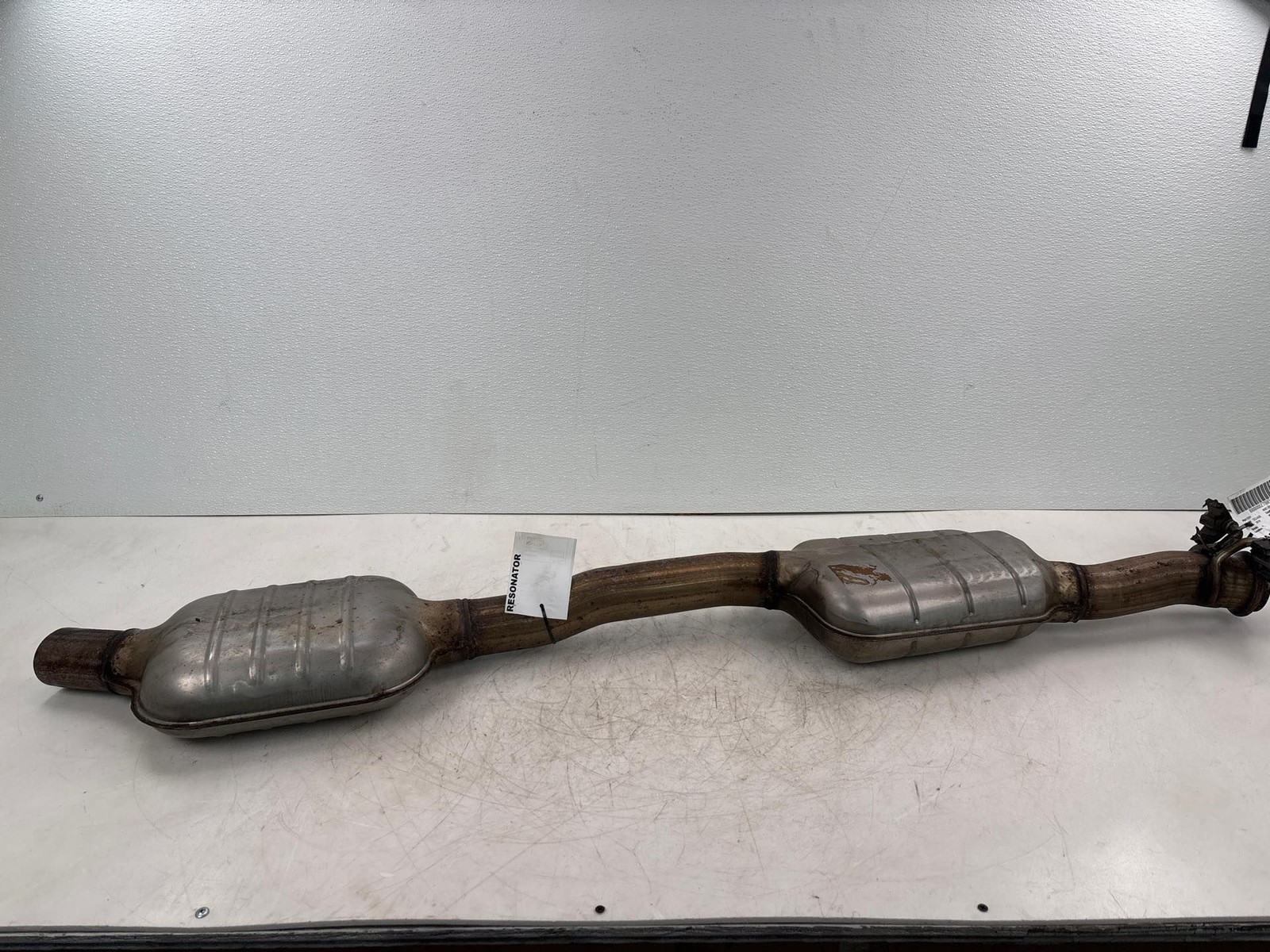 2015 - 2018 Mercedes C300 W205 2.0L Exhaust System Center Muffler Pipe OEM