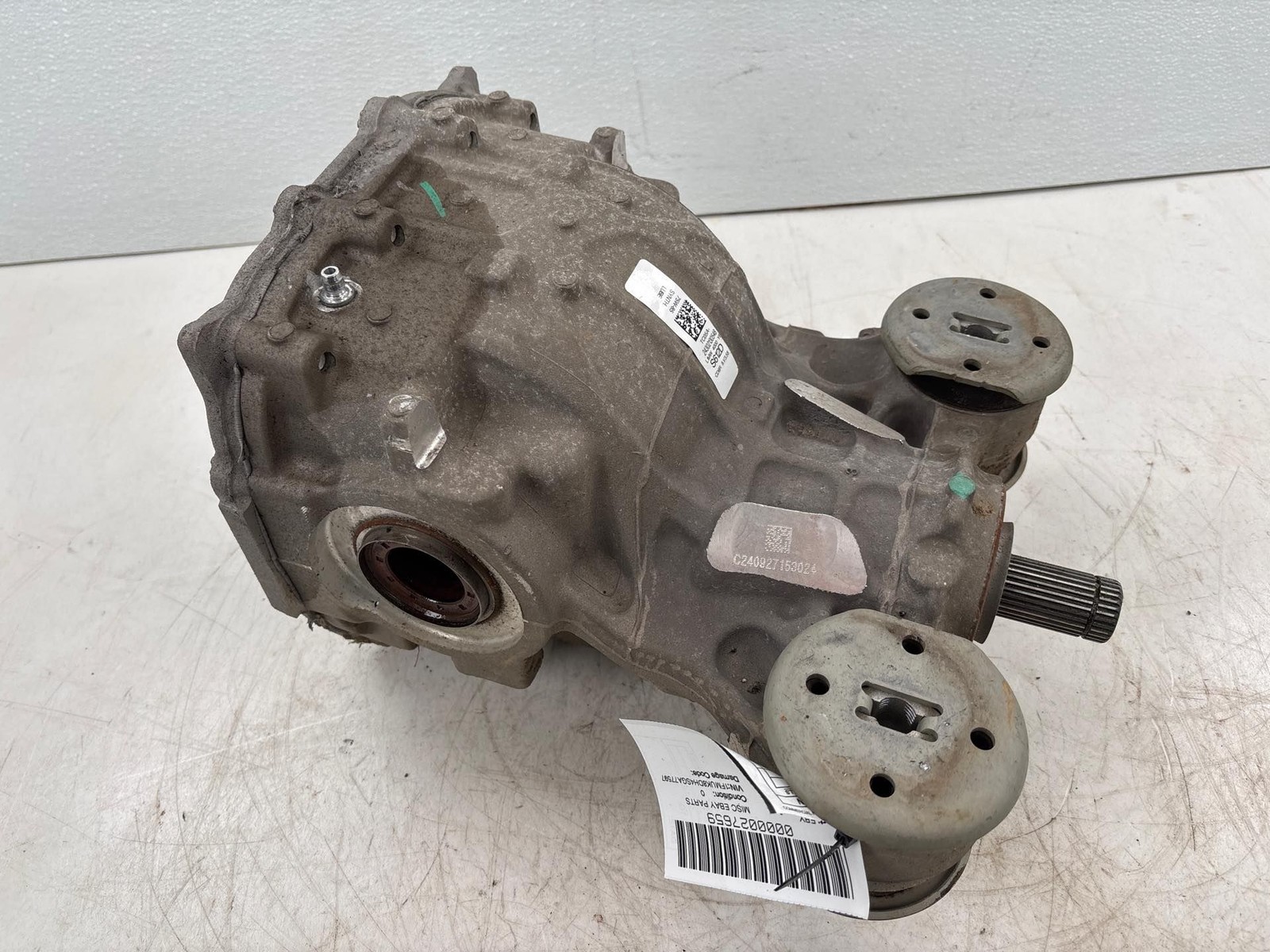 20-25 Ford Explorer 2.3L 4WD Rear Differential Axle Carrier Assembly OEM