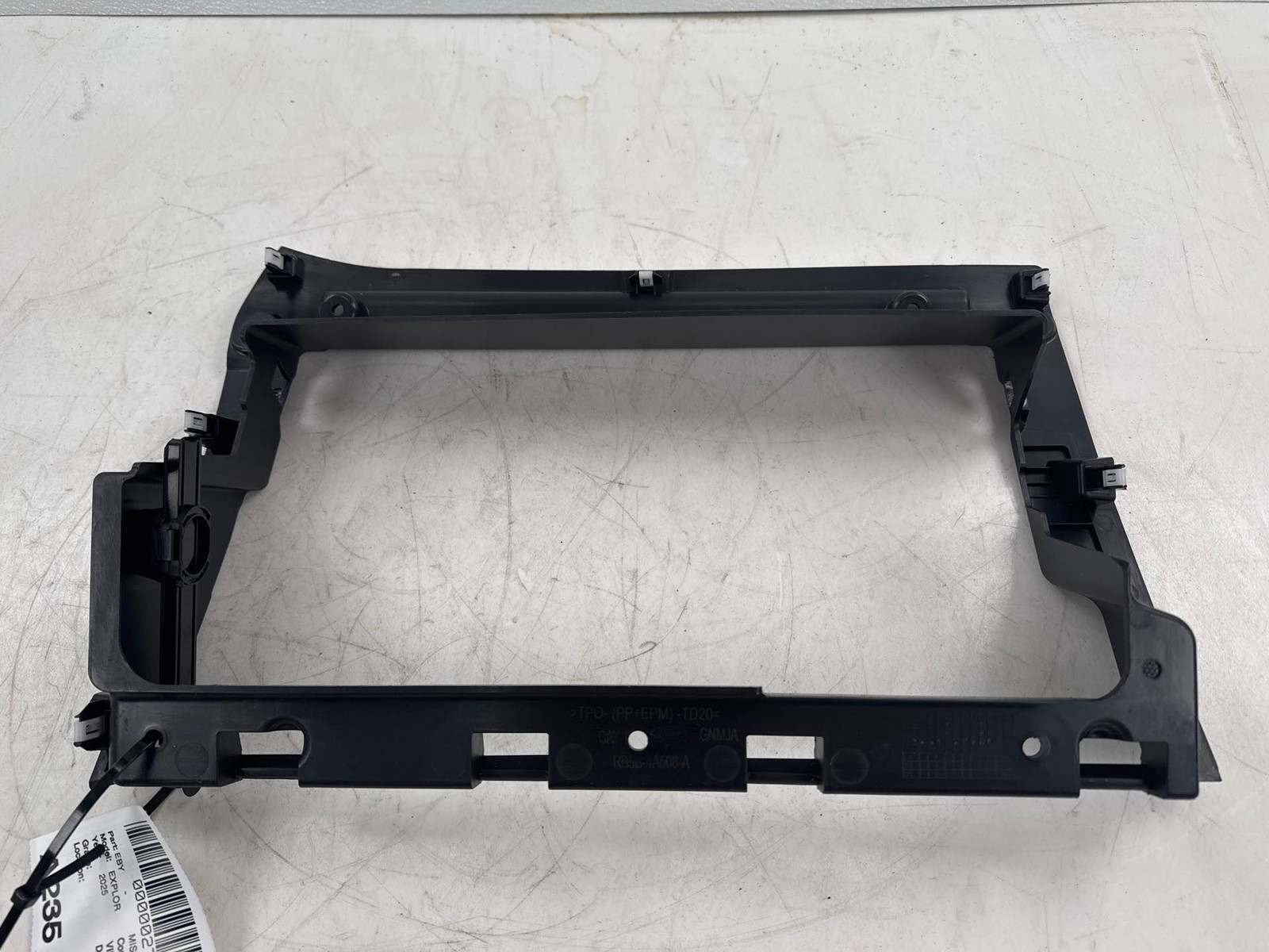 2025 Ford Explorer 2.3L 4WD frame Glove box Black OEM