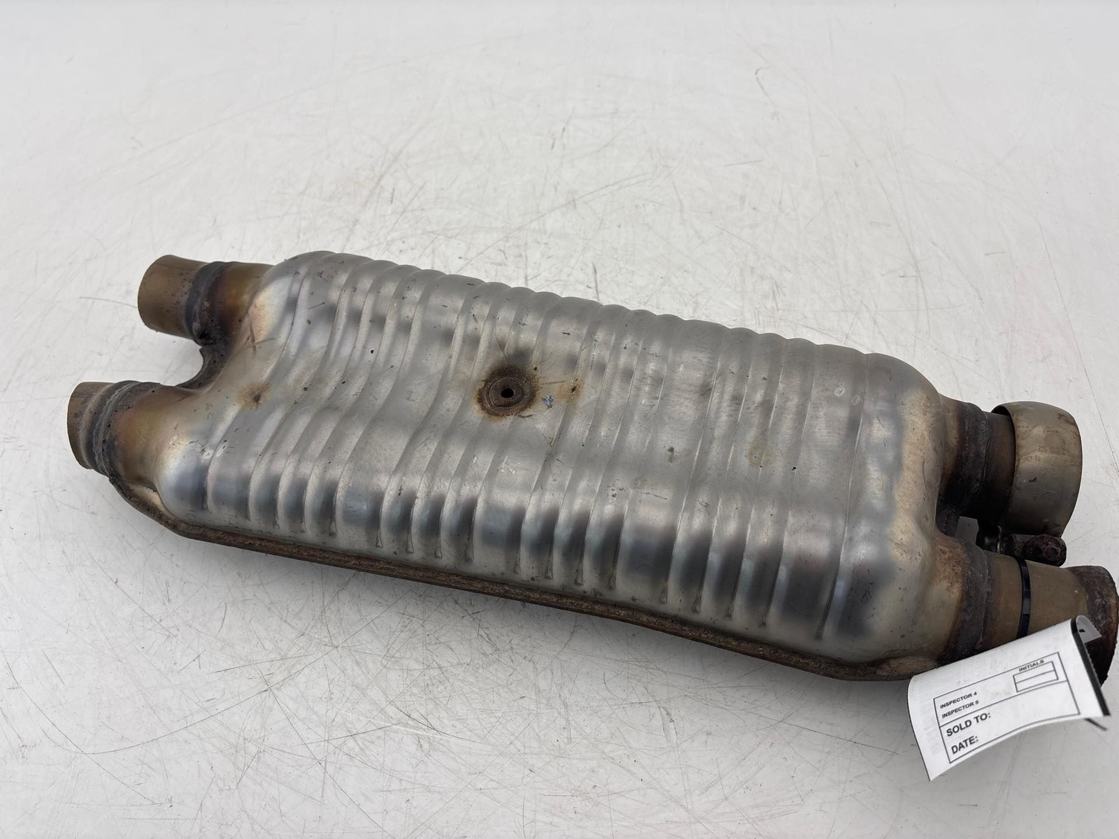 08-12 Mercedes E350 W204 C300 3.5L RWD Center Exhaust Muffler Resonator OEM