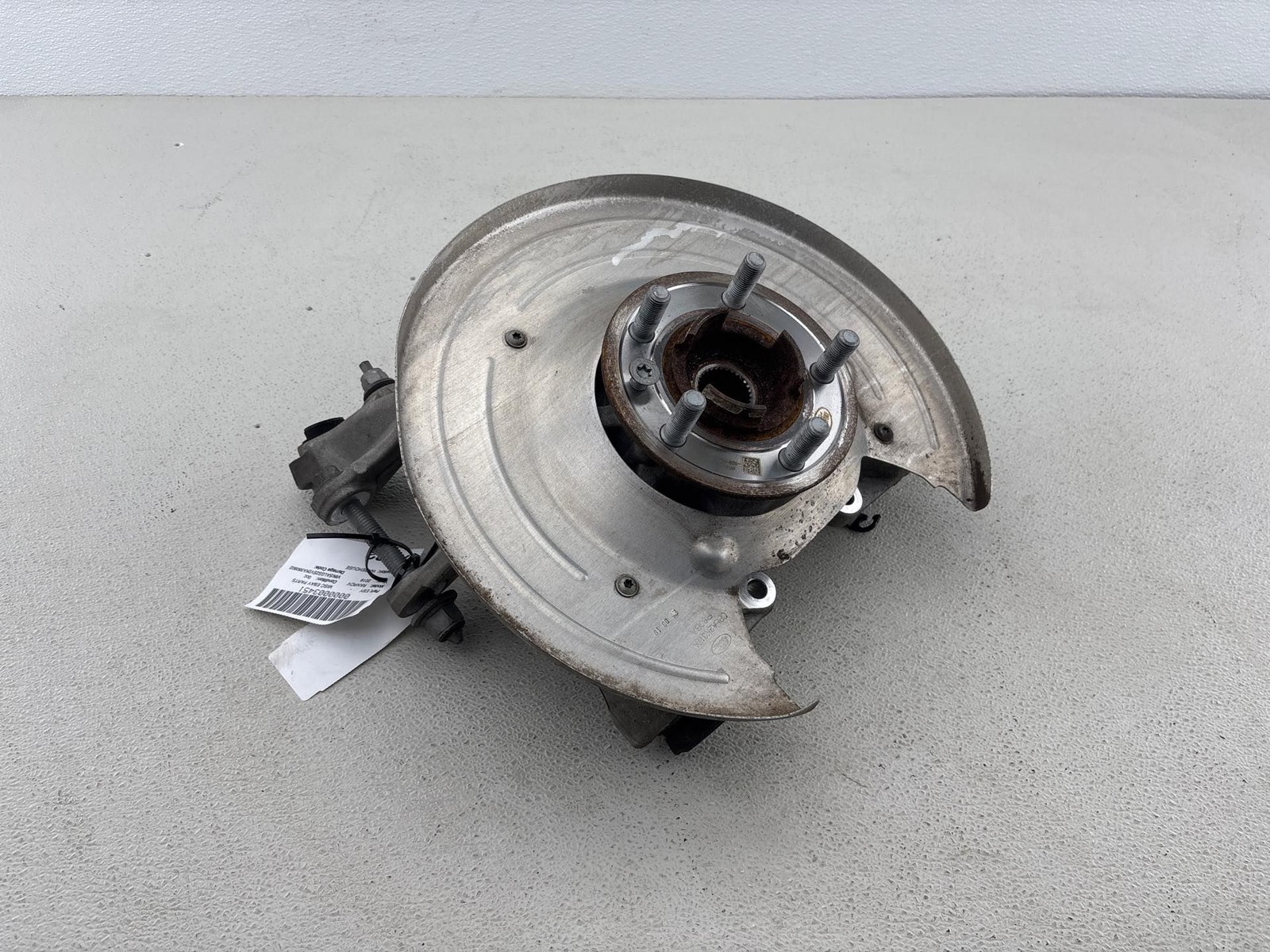 2018 - 2022 LAND ROVER LH REAR LEFT DRIVER SIDE SPINDLE KNUCKLE HUB OEM