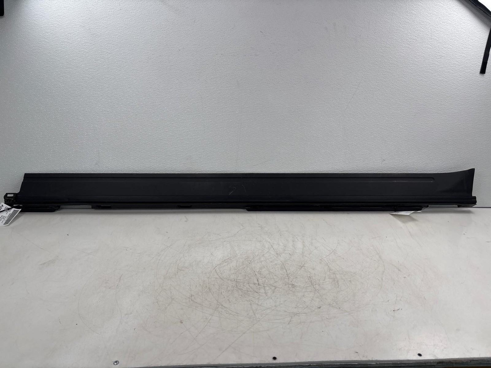 20-25 Ford Explorer 2.3L Left Rocker Molding Cover Panel OEM LB5BS10155A